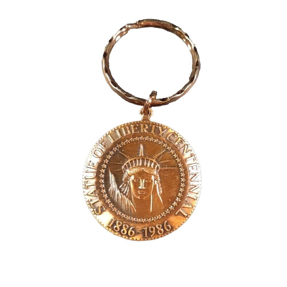 Statue Of Liberty 1886- 1986 Vintage Copper Color Keychain Postage Return